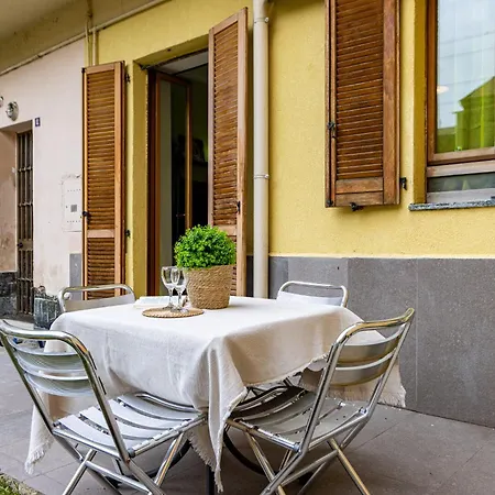 Cozy Flat With Private Garden Apartmán *