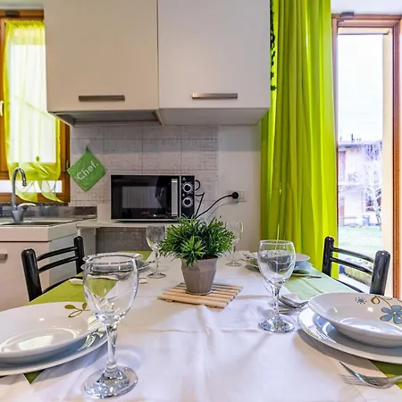Cozy Flat With Private Garden Apartmán *